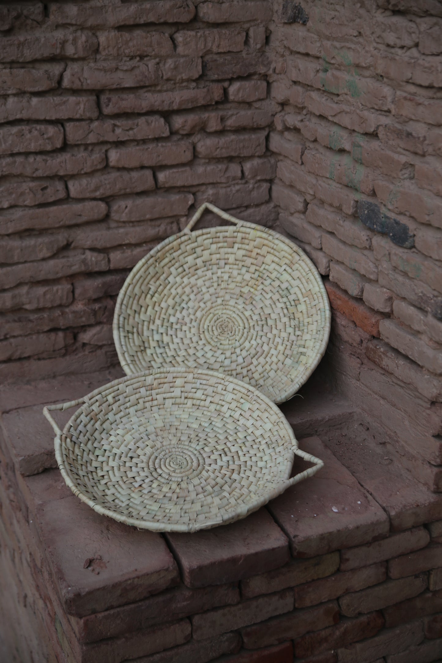 Traditional Handled Palm Tray