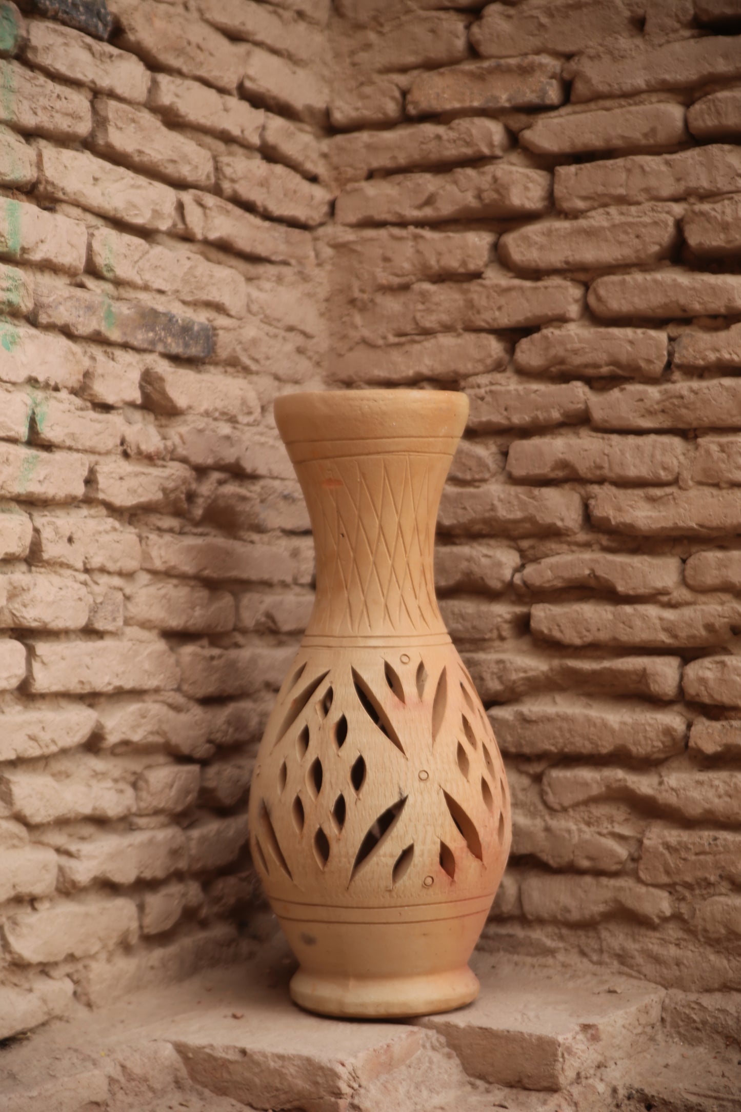 Thar Oasis Lattice Pot